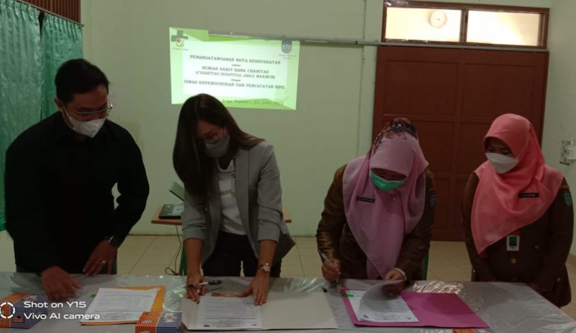 Penandatanganan kerjasama Disdukcapil Bengkulu Utara