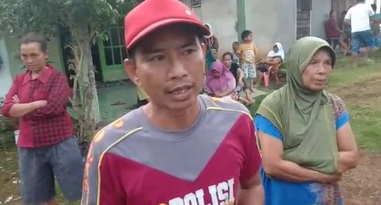 Kades Batu Raja R Sahri