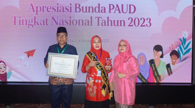 Istri Bupati BU boyong penghargaan Bunda PAUD